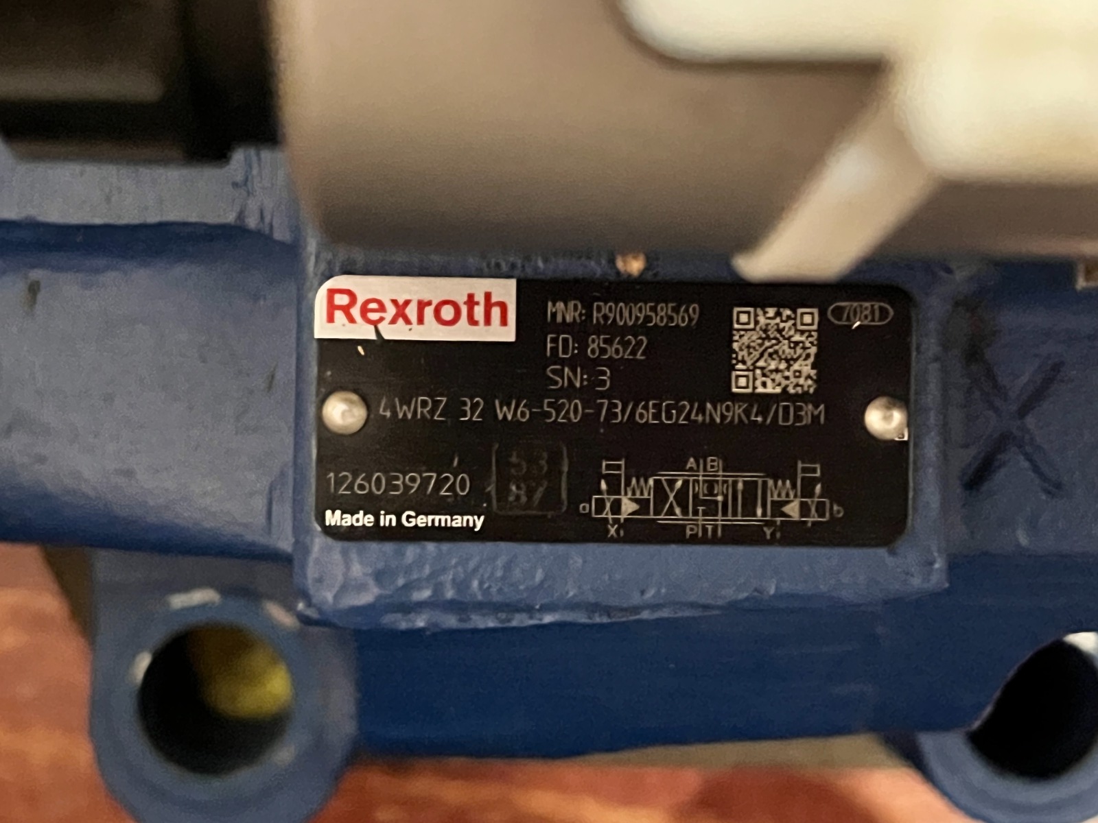 4WRZ32W6-520-7X/6EG24N9K4/D3M Original Rexroth Proportional Valve